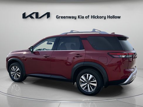 Used 2022 Nissan Pathfinder SL w/ SL Black Package image 5