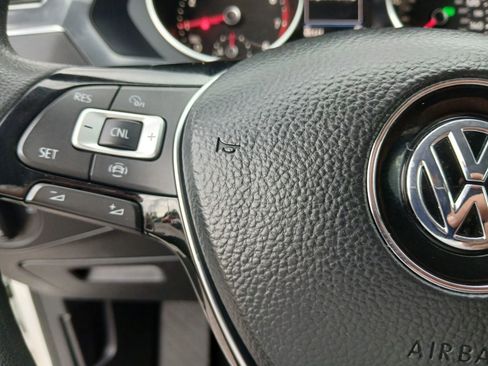 Used 2021 Volkswagen Tiguan S image 25