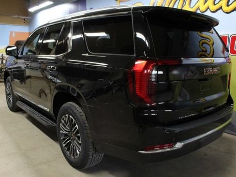 New 2026 GMC Yukon Elevation w/ Elevation Premium Package AWD/4WD image 7