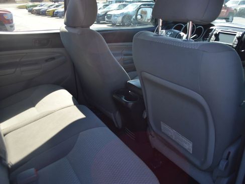 Used 2013 Toyota Tacoma 4x4 Double Cab w/ Convenience Pkg image 22