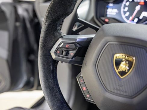 Used 2015 Lamborghini Huracan LP 610-4 image 34