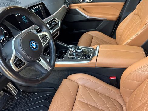 Used 2023 BMW X5 xDrive45e w/ Executive Package AWD/4WD image 9