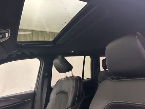 New 2025 Jeep Grand Cherokee Altitude AWD/4WD image 47