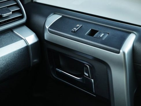 Used 2018 Toyota 4Runner SR5 Premium image 43