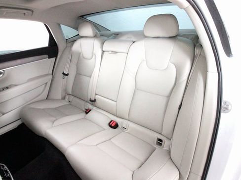 Certified 2023 Volvo S90 B6 Plus image 24