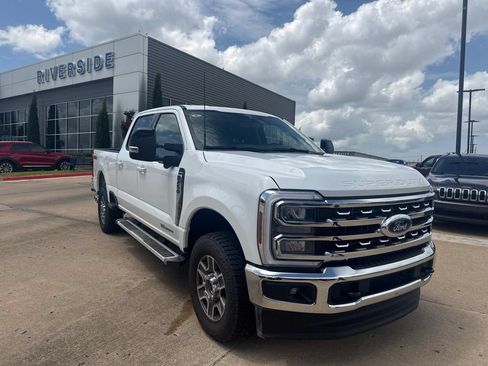 Used 2026 Ford F250 Lariat AWD/4WD image 1