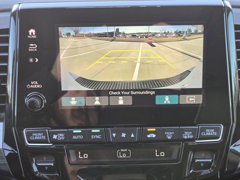 Used 2023 Honda Odyssey Elite image 15