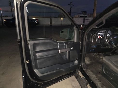 Used 2020 Ford F150 XLT w/ Equipment Group 302A Luxury image 7