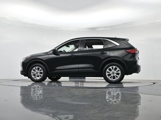 Certified 2024 Ford Escape Active AWD/4WD image 40