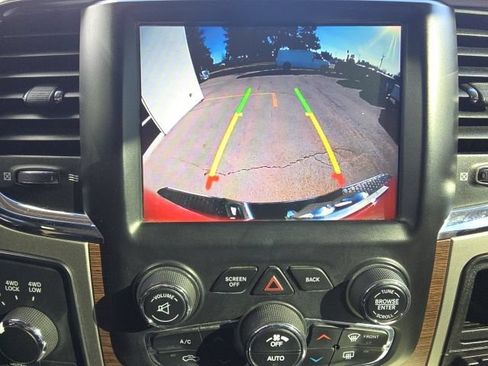 Used 2016 RAM 2500 Laramie w/ Convenience Group AWD/4WD image 25
