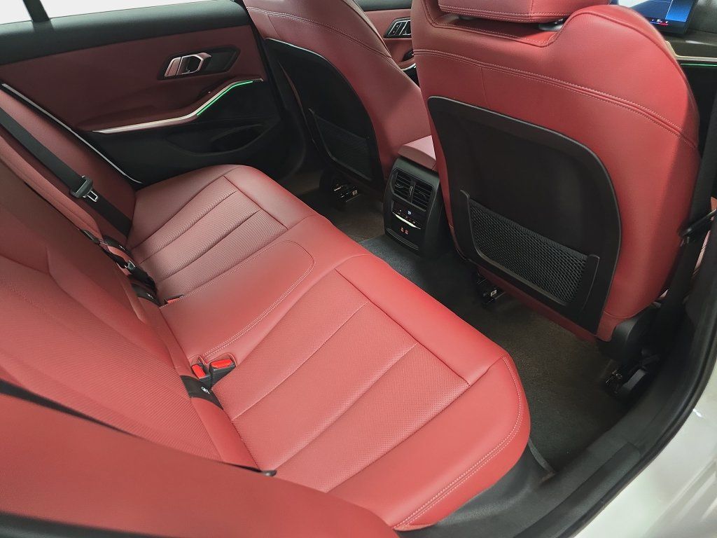 Certified 2023 BMW 330i Sedan w/ Driving Assistance Package RWD image 16