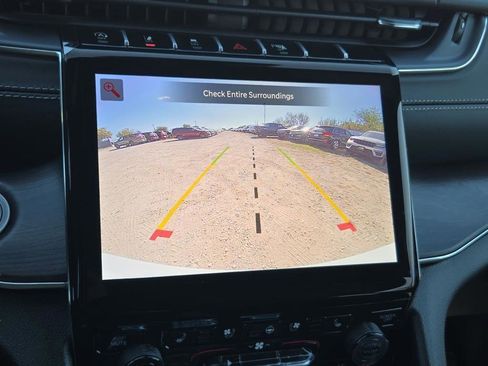 New 2025 Jeep Grand Cherokee Overland w/ Trailer Tow Package AWD/4WD image 35