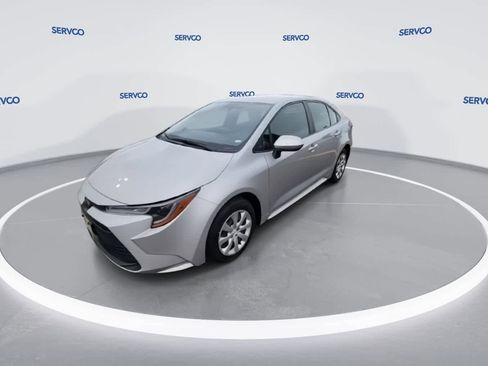 Used 2024 Toyota Corolla LE image 4