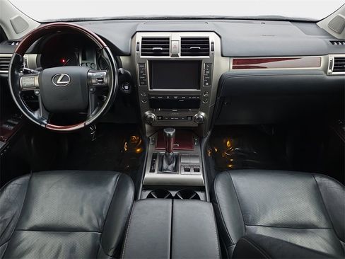 Used 2015 Lexus GX 460 image 10