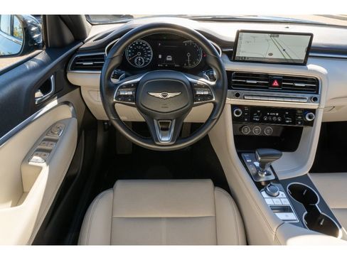 Used 2025 Genesis G70 2.5T image 18