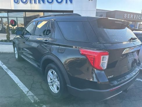 Used 2021 Ford Explorer XLT w/ Equipment Group 202A image 6