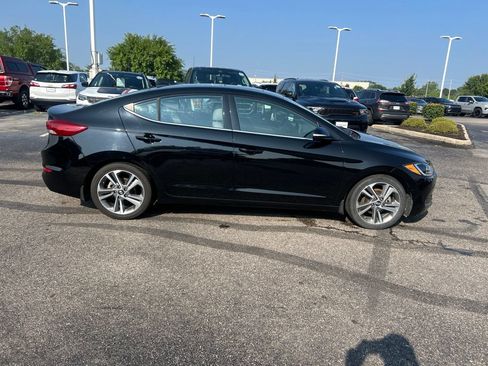 Used 2018 Hyundai Elantra Limited w/ Limited Ultimate Package 02 FWD image 3