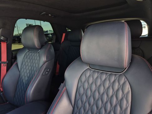 Used 2023 Genesis GV70 3.5T Sport w/ Sport Prestige Package image 32