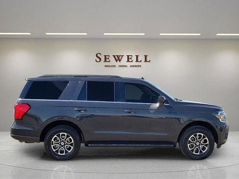 Used 2022 Ford Expedition XLT RWD image 6