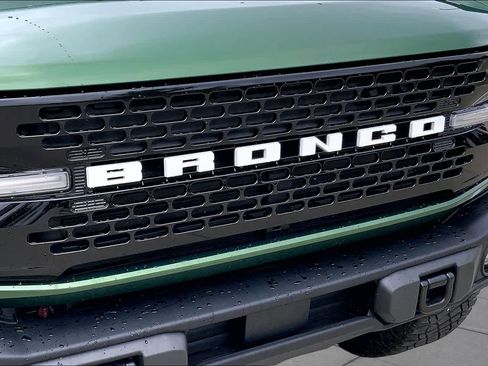 Used 2023 Ford Bronco Wildtrak AWD/4WD image 31