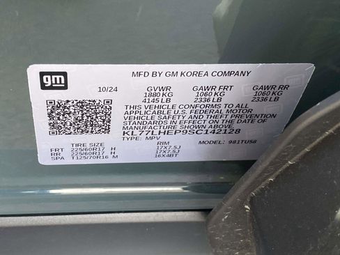 Used 2025 Chevrolet Trax LT image 13