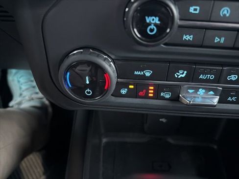 Certified 2022 Ford Bronco Outer Banks w/ Sasquatch Package image 30