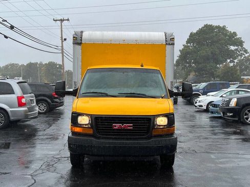 Used 2016 GMC Savana 3500 Extended image 8