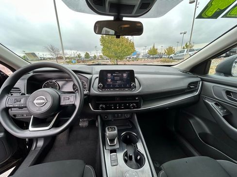 Used 2024 Nissan Rogue S AWD/4WD image 23