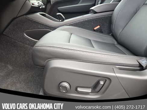 Used 2026 Volvo XC40 B5 Core w/ Protection Package Premier AWD/4WD image 24