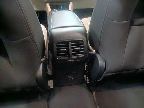 Certified 2021 Ford Escape SE w/ Convenience Package image 19