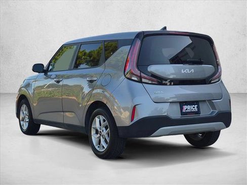 Used 2024 Kia Soul LX w/ Option Group 015 FWD image 8