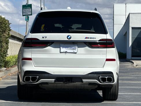 Used 2024 BMW X7 M60i AWD/4WD image 6