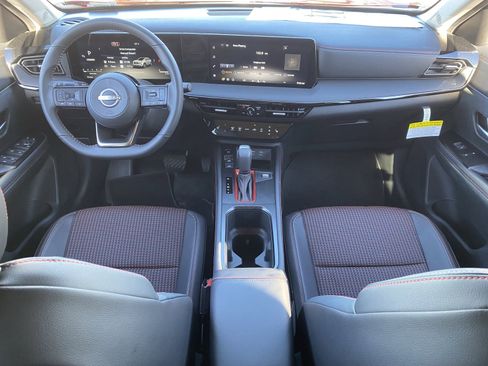 New 2026 Nissan Kicks SR w/ Cold Weather Package image 16