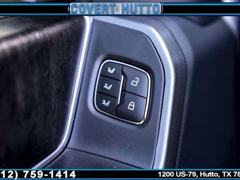 New 2026 Ford F250 Lariat w/ Black Appearance Package image 16