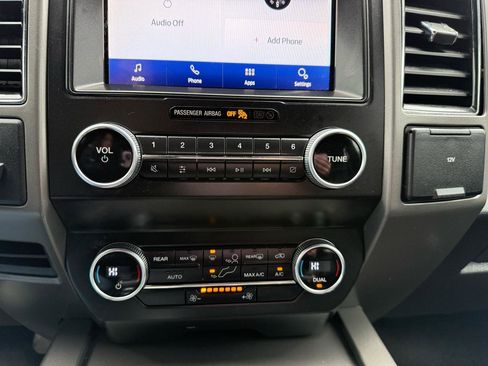 Used 2020 Ford Expedition Max XLT w/ Equipment Group 201A image 31