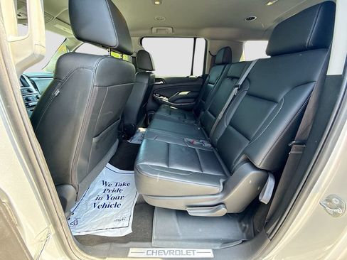 Used 2017 Chevrolet Suburban LT AWD/4WD image 28