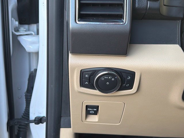 Used 2017 Ford F150 XLT AWD/4WD image 27
