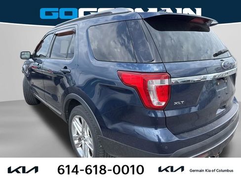 Used 2016 Ford Explorer XLT w/ Equipment Group 202A image 3
