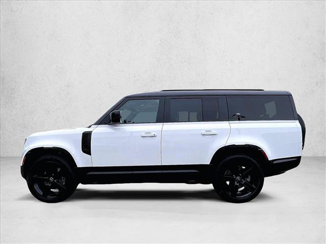 Used 2024 Land Rover Defender 130 X-Dynamic SE AWD/4WD image 6