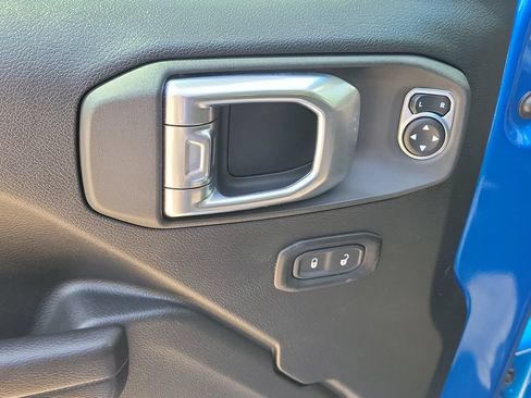 Used 2021 Jeep Wrangler Unlimited Sport AWD/4WD image 20