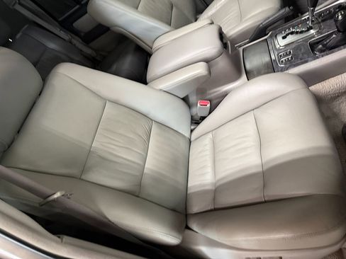 Used 2007 Toyota Land Cruiser image 21