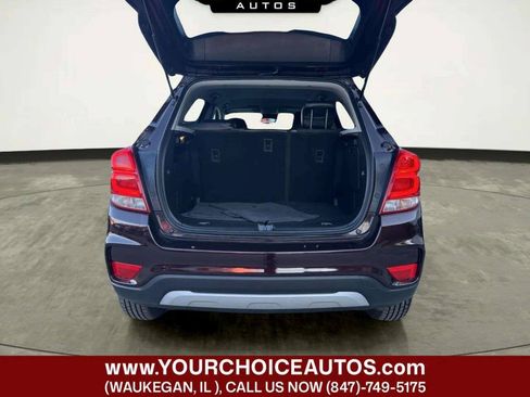 Used 2022 Chevrolet Trax LT w/ LT Convenience Package AWD/4WD image 31