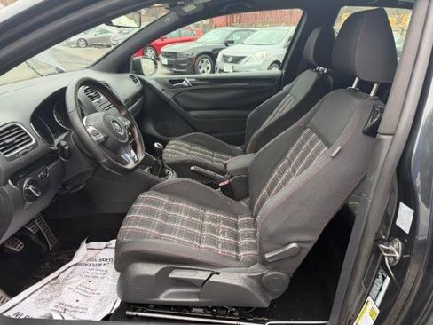 Used 2010 Volkswagen GTI 2-Door image 16