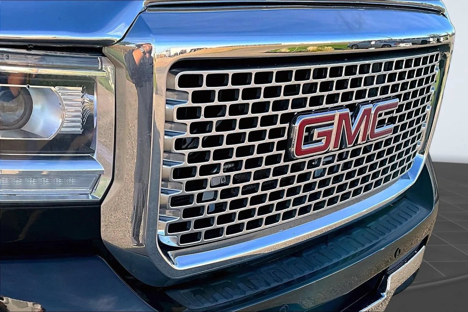 Used 2016 GMC Sierra 3500 Denali w/ Snow Plow Prep Package AWD/4WD image 36