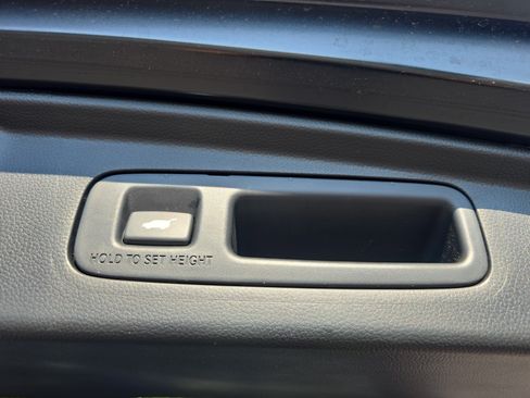 Used 2025 Honda CR-V EX-L image 13