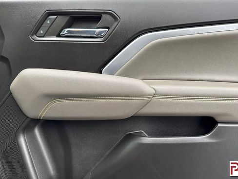 Used 2023 Chevrolet Colorado ZR2 w/ ZR2 Convenience Package III image 18