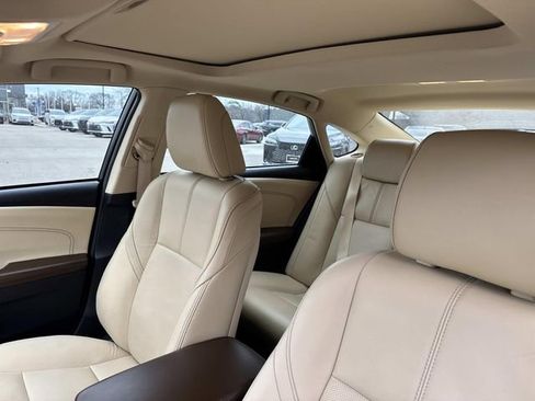 Used 2016 Toyota Avalon Limited w/ Toyota Safety Sense Package image 33