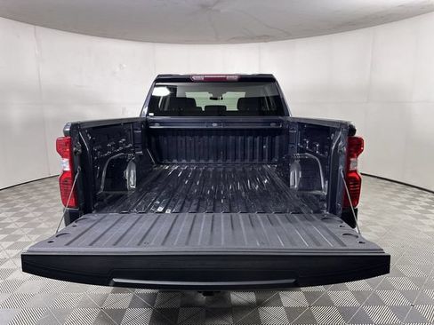 Used 2023 Chevrolet Silverado 1500 LT AWD/4WD image 27