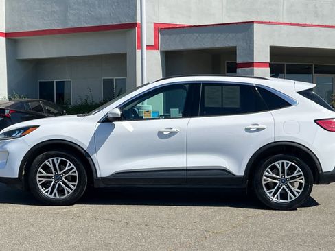 Used 2020 Ford Escape SEL image 9