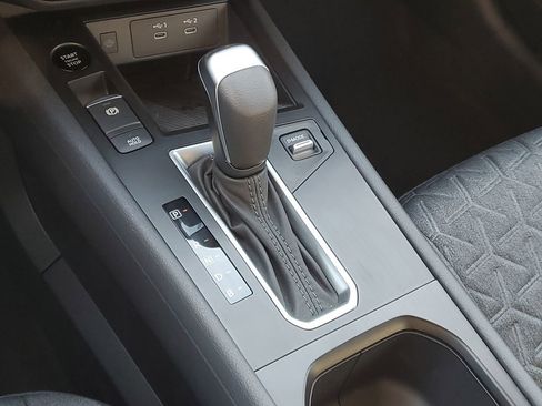 New 2026 Nissan Kicks SV image 19